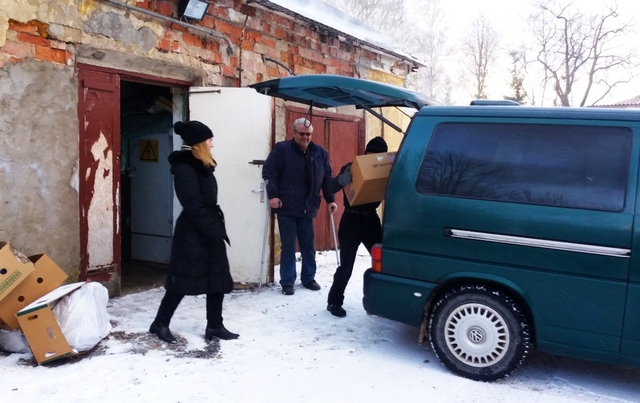 Kuorman purku käynnissä Sillamäessä. Nikolai päällysmiehenä